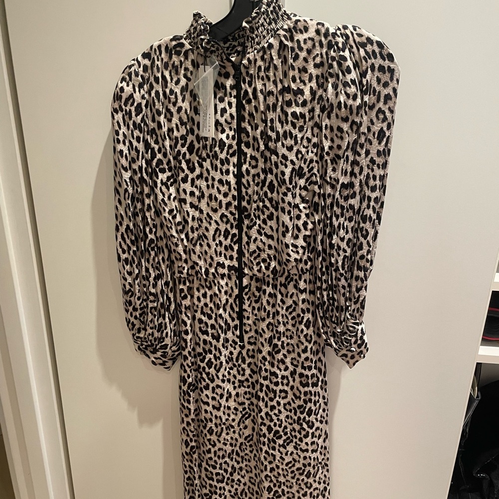 Alice and Olivia Women’s cheetah print dress